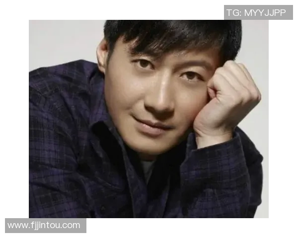 男足球明星与女友的甜蜜生活揭秘他们的爱情故事与共同成长之路 男足球明星与女友的甜蜜生活揭秘他们的爱情故事与共同成长之路