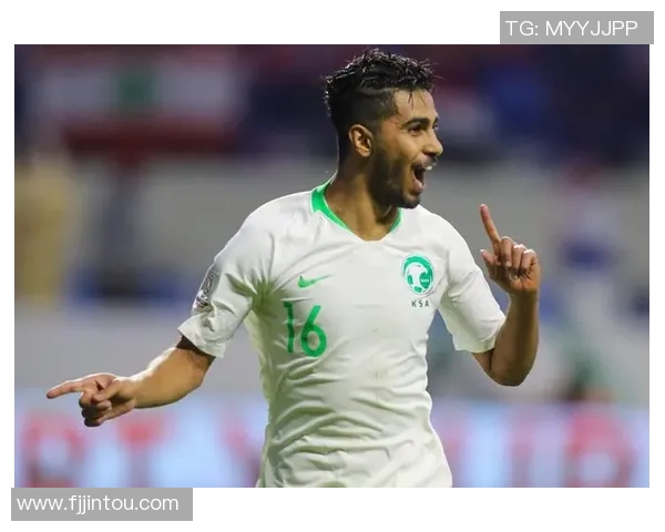 足球明星费迪南的传奇生涯与对足球的深远影响探讨 足球明星费迪南的传奇生涯与对足球的深远影响探讨