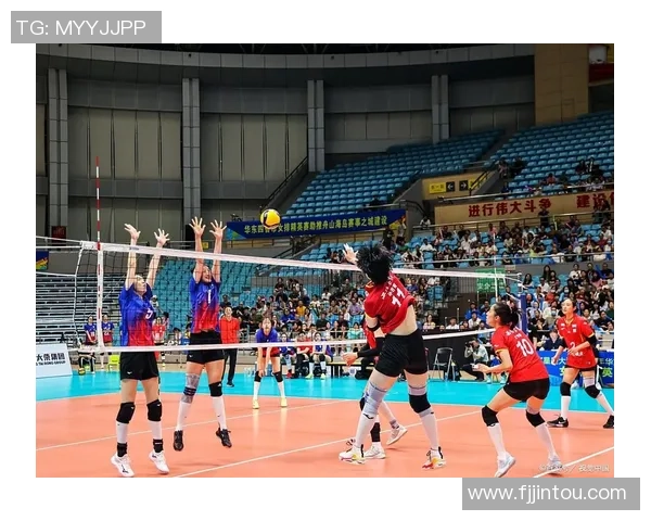 重庆排球队在精英赛中的力量展现与战术分析 重庆排球队在精英赛中的力量展现与战术分析