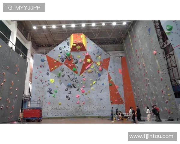 攀岩联赛积分榜：武汉攀岩队以97分领跑