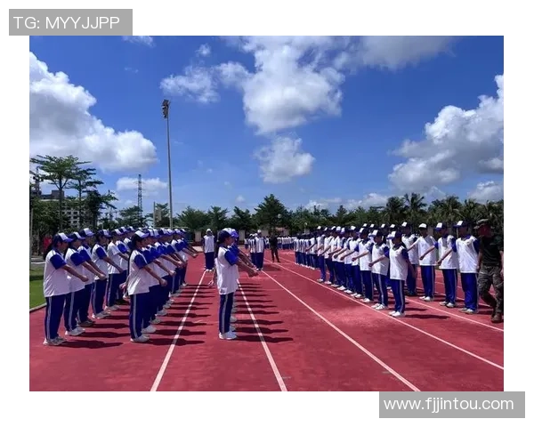 极限运动会点评：上海街舞队的灵活性表现