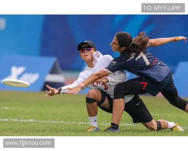 飞盘焦点:武汉飞盘队的技术探讨 飞盘焦点:武汉飞盘队的技术探讨